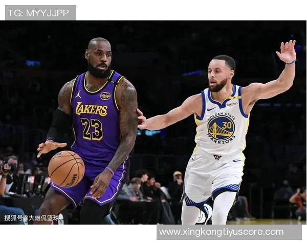 詹姆斯谈与库里的竞争与友谊：伟大之路上的相互欣赏与珍惜